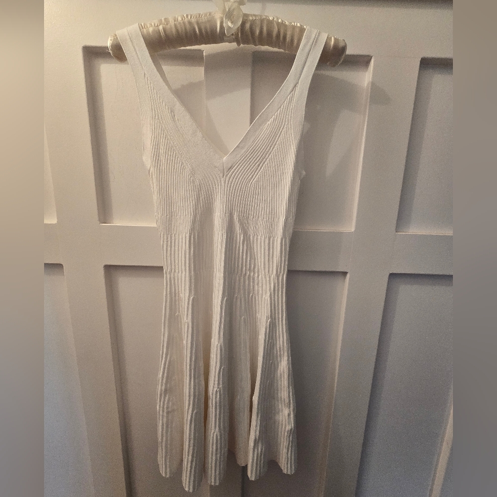 NWOT Express Sleeveless V-neck Ribbed Fit and Flare Sweater Dress SM White